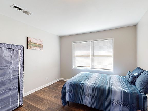 5th image of 4154 Sweetbriar Ln #12810997