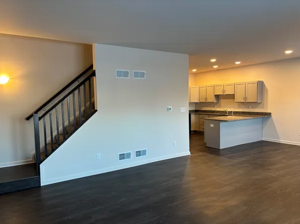 2737 Blue Field Dr, York, PA 17403