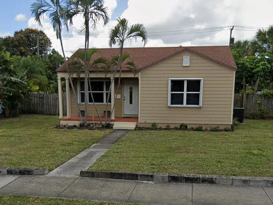 1007 Avon Rd