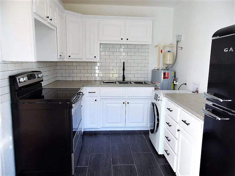 719B Madison St — Photo 5