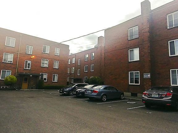 2nd image of 1703 E Union St #1709-202
