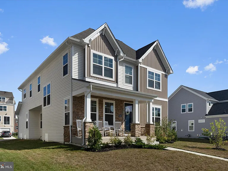 5680 Lewis Carroll Dr — Photo 4