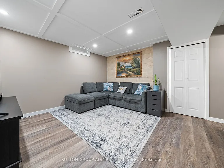52 Moir Cres — Photo 23