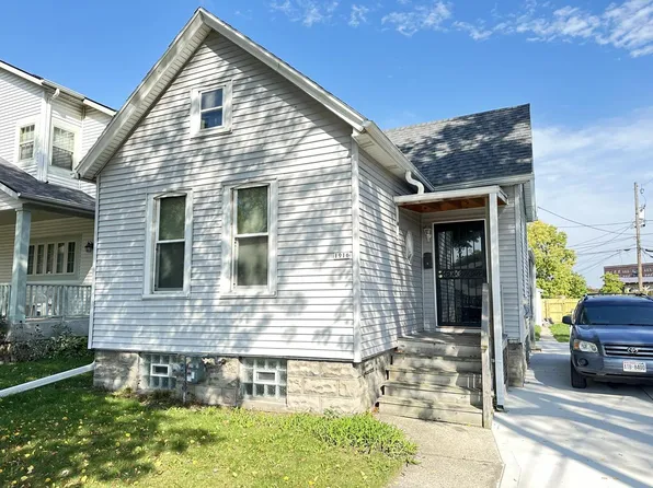1916 West Brown STREET, Milwaukee, WI 53205