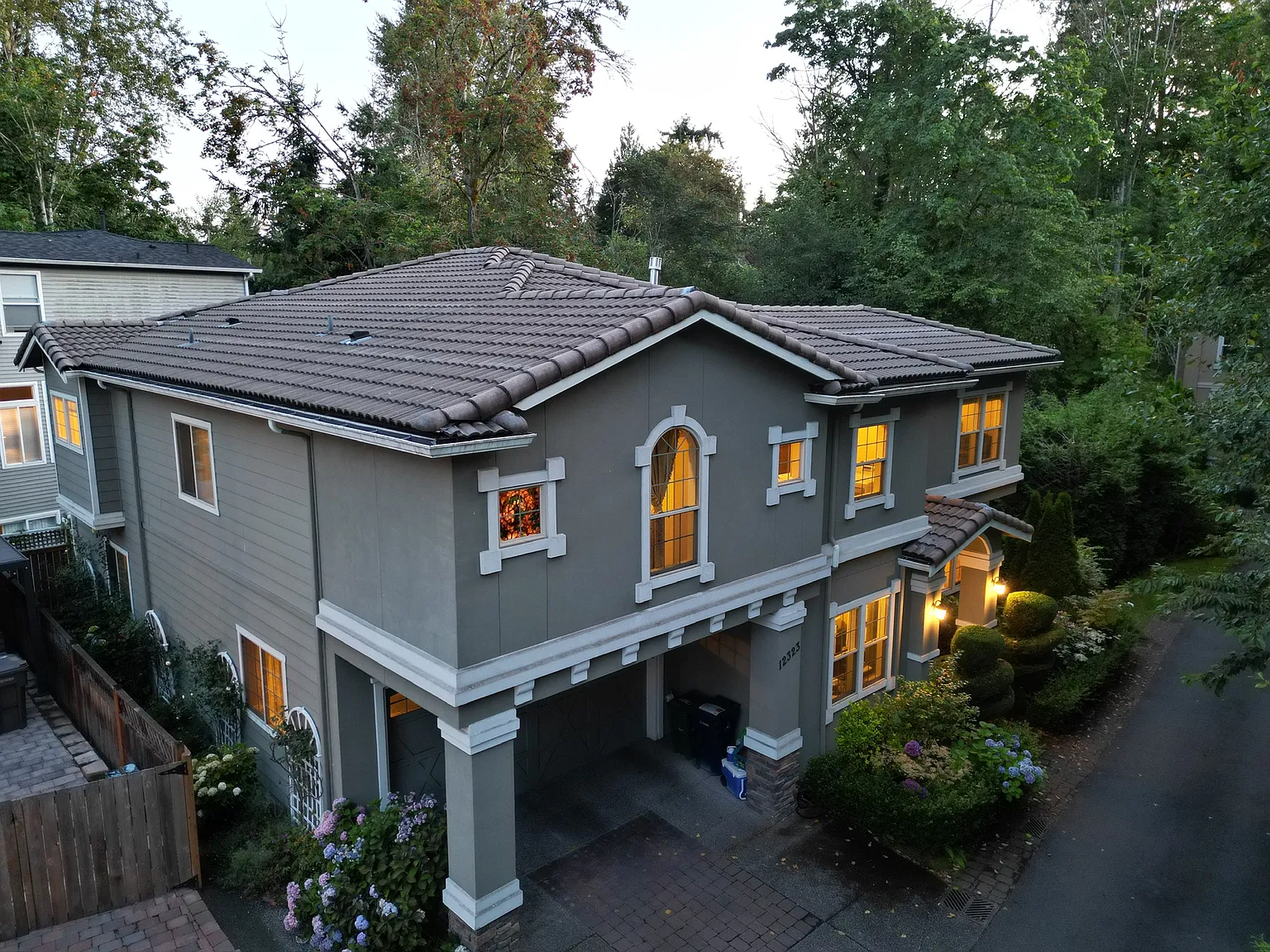 12323 NE 102nd Ln photo 1