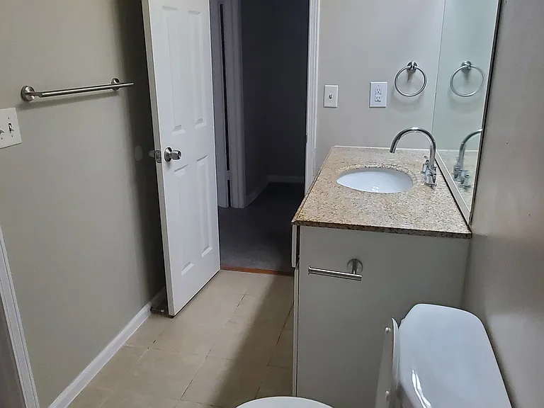 2644 Dorian Dr #C — Photo 18