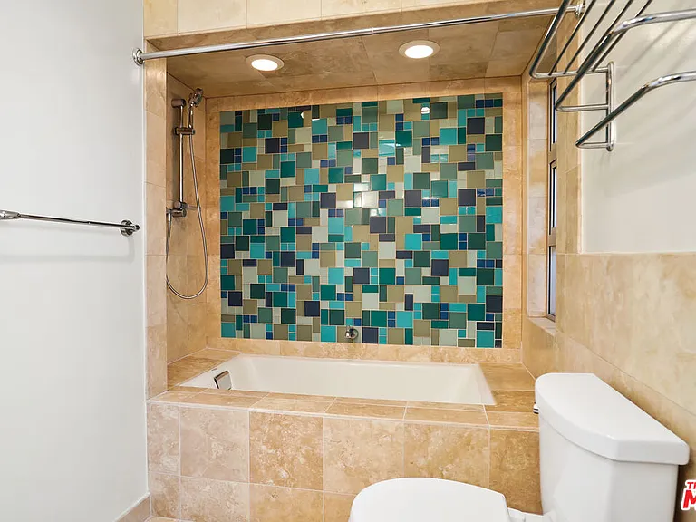 30725 Manzano Dr — Photo 37
