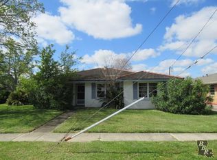 1718 Thomas St, Gretna, LA 70053