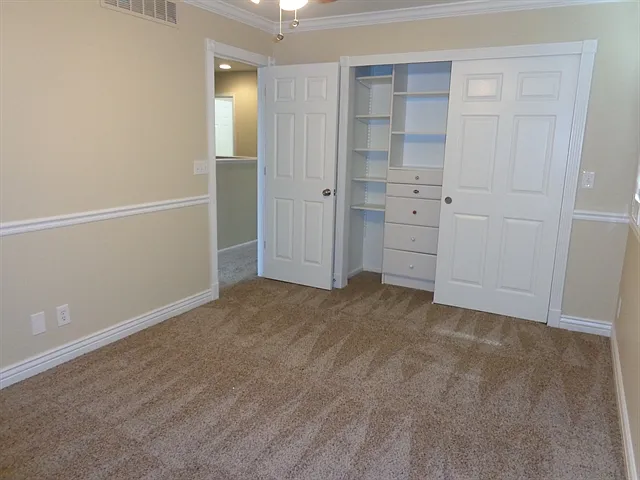 10910 Steele St — Photo 13