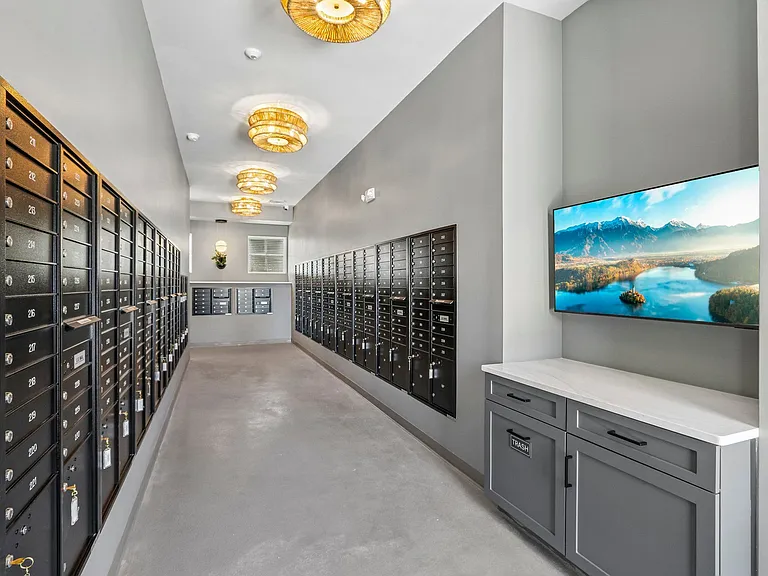 Velara Luxury Apartments — Photo 38