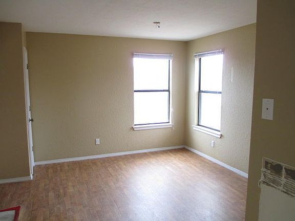 3rd image of 3031 Prenda De Plata NW