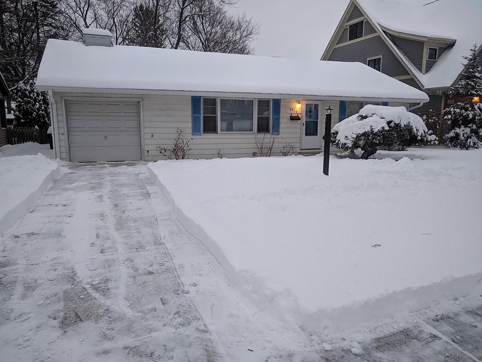 4525 Washington Street