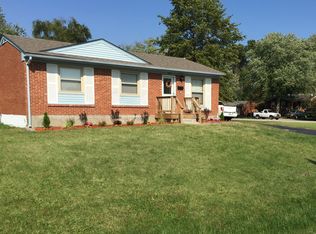 6701 Barbrook Rd, Louisville, KY 40258