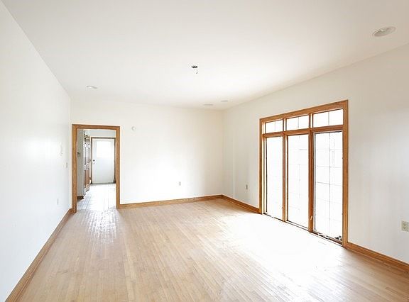 2nd image of 2324 Cedar Ln