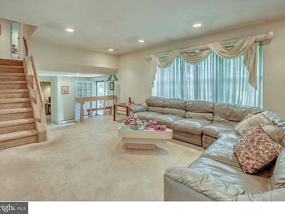 5th image of 3882 Donna Dr