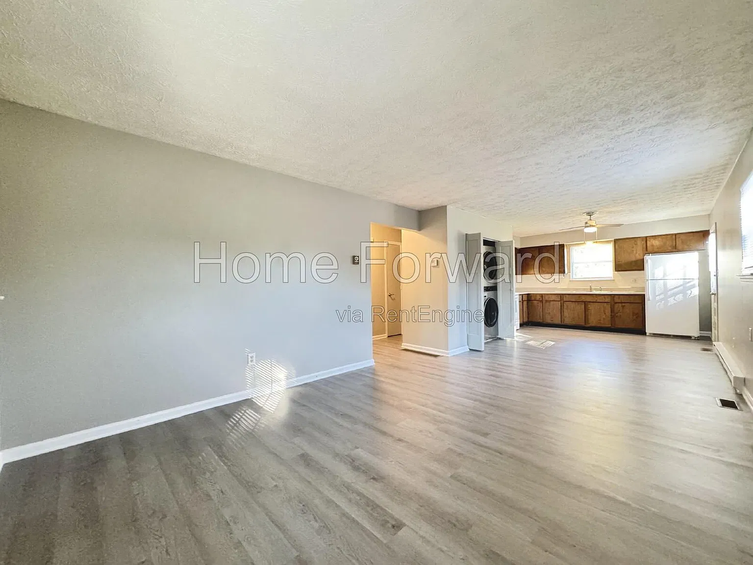 2 bed, 1.0 bath, 875 sqft, $1,025 — Photo 4