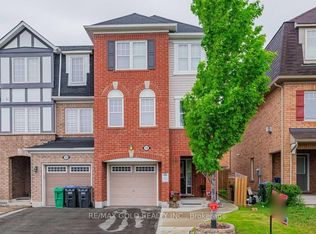 14 Memory Ln, Brampton, ON L7A0V9
