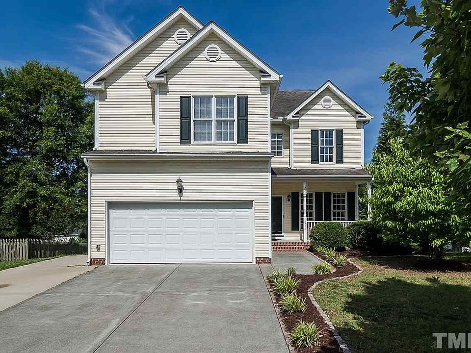 1st image of 916 Siena Dr