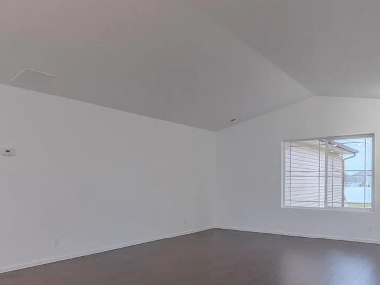 4662 W Tramore Dr — Photo 6