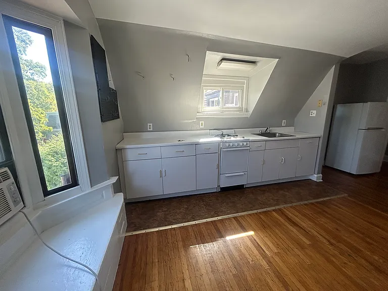 3308 Hamilton St #7 — Photo 6