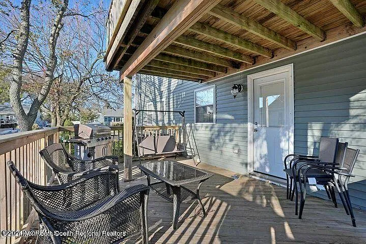 272 Hearn Ave — Photo 5