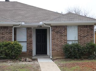726 Cory St, Grapevine, TX 76051