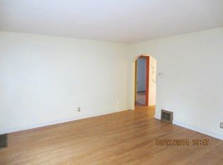 251 169th St, Hammond, IN 46324