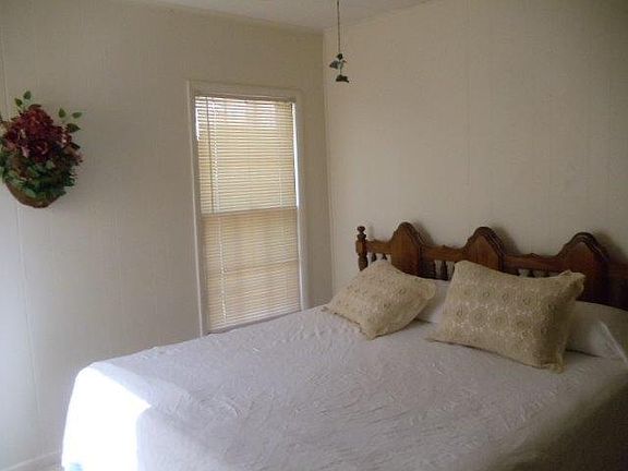 5th image of 1215 NW 6th Ave