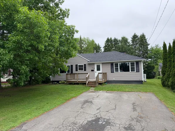 8 Lincoln Street, Presque Isle, ME 04769