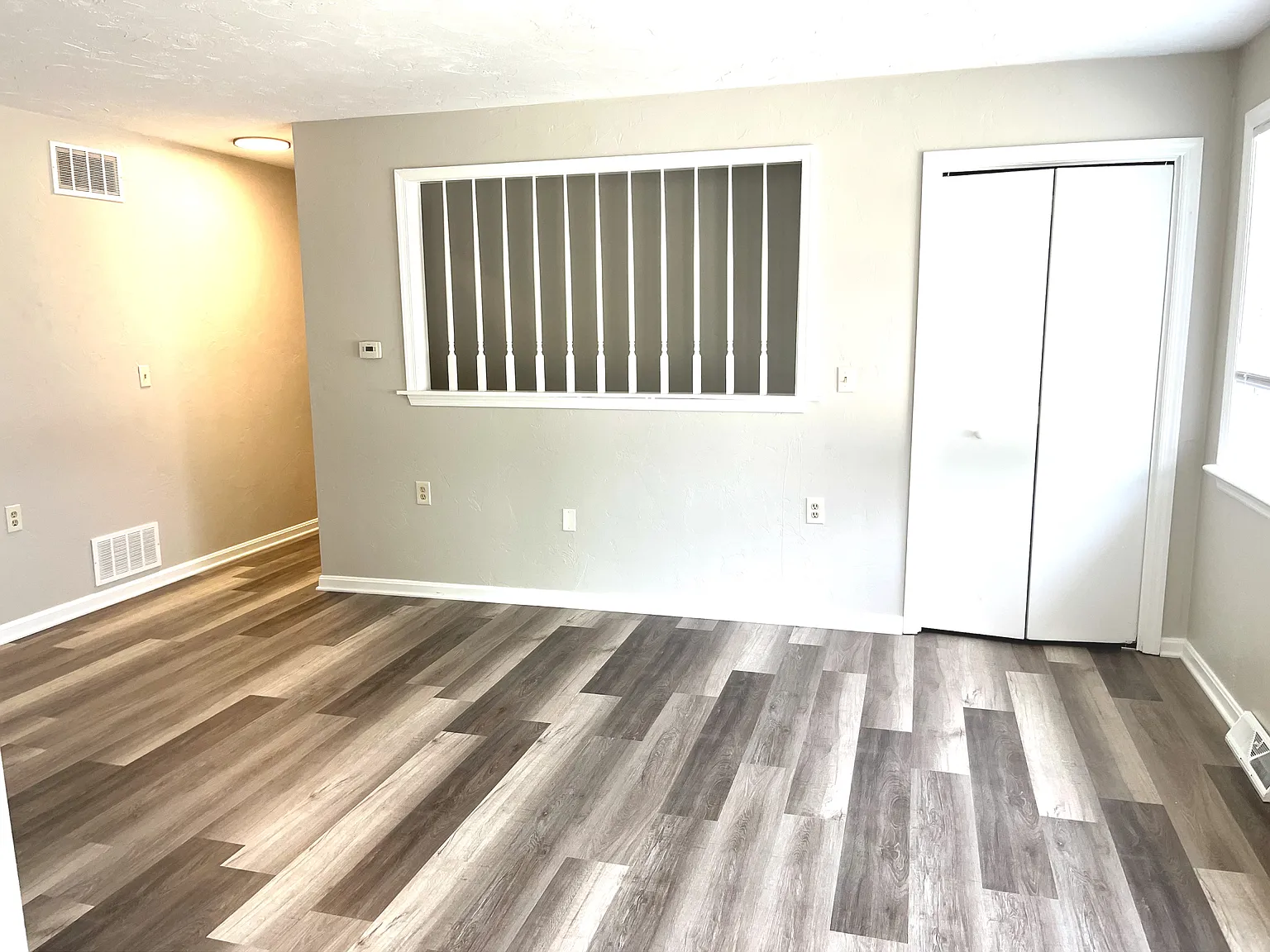 616 Spring Ave — Photo 2