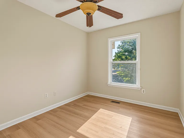 55 Oak Crest Ct — Photo 34