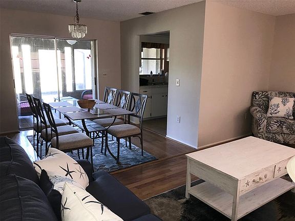 5th image of 1369 Harmony Dr