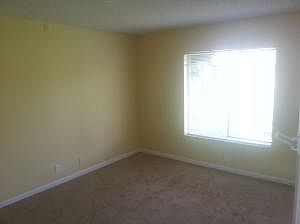 4th image of 1240 The Pointe Dr