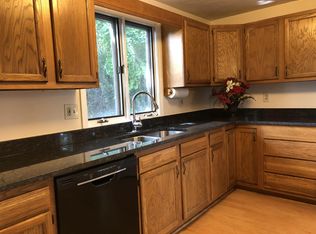 11 Hartford Tpke #11B, Shrewsbury, MA 01545