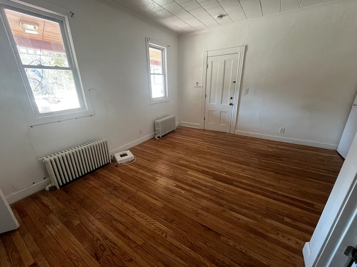 Building Photo - 11 Academy St #E3