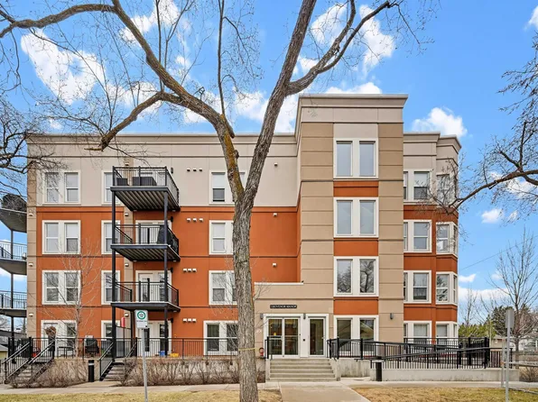 10126 144th St NW #405, Edmonton, AB T5N 2T7