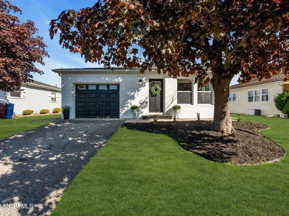 15 Bimini Drive, Toms River, NJ 08757