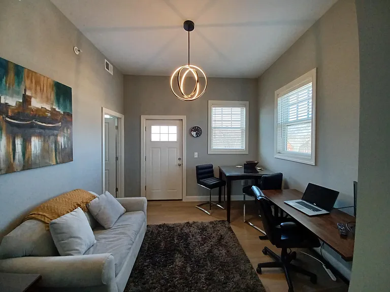1786 W Willis St #6 — Photo 5