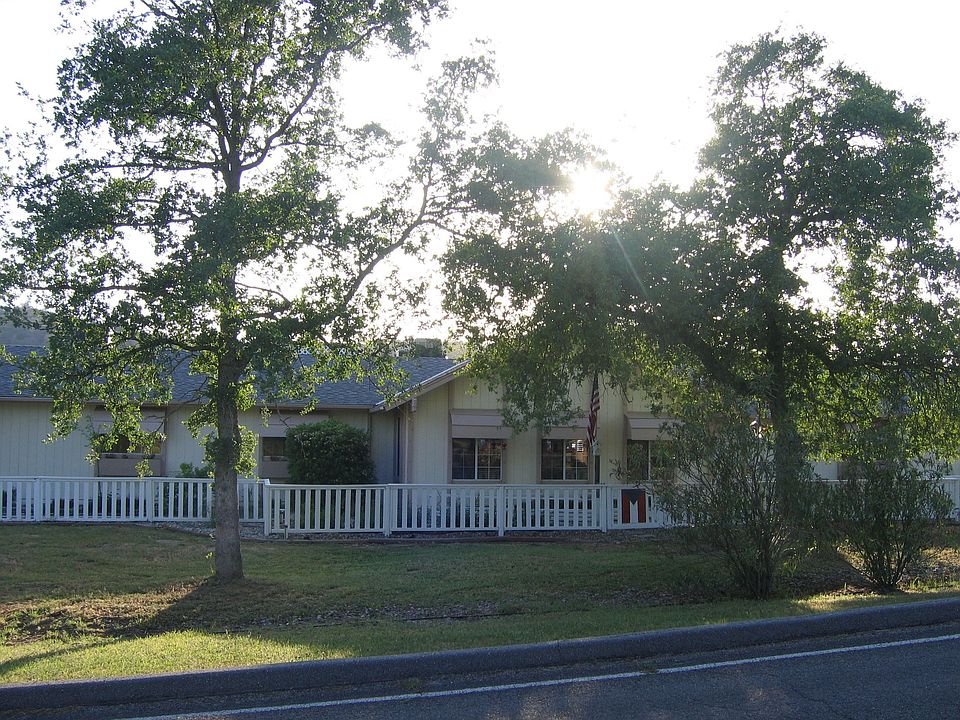 Welcome to 42000 Colt Court