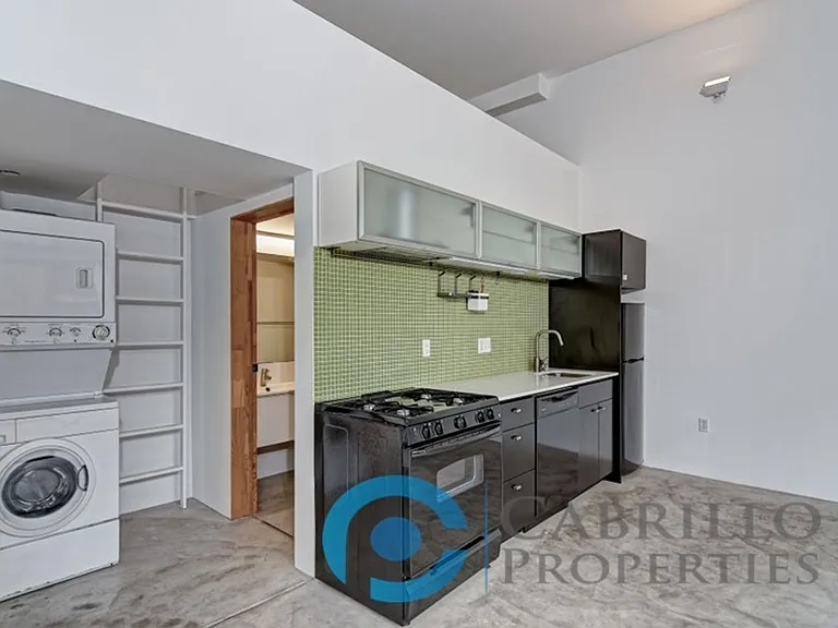 Centre Street Lofts — Photo 8