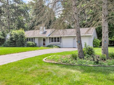 5951 Riverside Dr, Jackson, MI, 49201