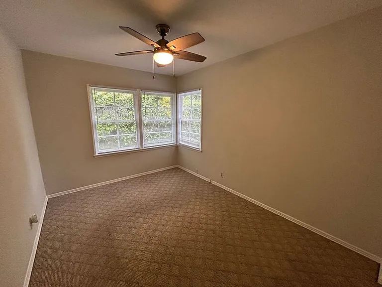 5128 Crown Ave — Photo 14