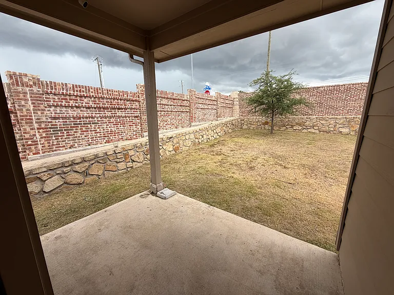 2340 Goodnight Ranch Dr — Photo 27