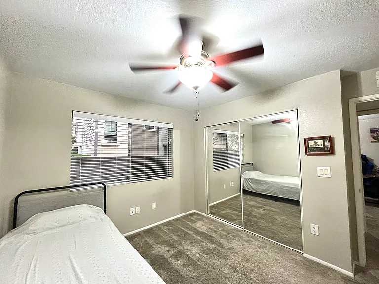 1014 E Spence Ave — Photo 24