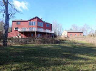 268 Clemence Hill Rd, Southbridge, MA 01550