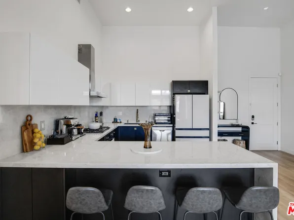 118 S Kenwood St Unit 102, Glendale, CA 91205