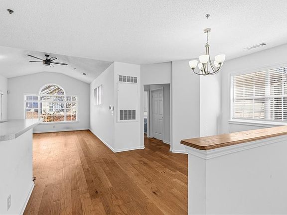 5th image of 310 Spring Heights Ln SE #3310