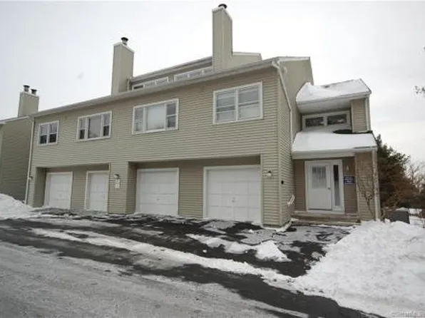 312 Carlton Ln, Rocky Hill, CT 06067