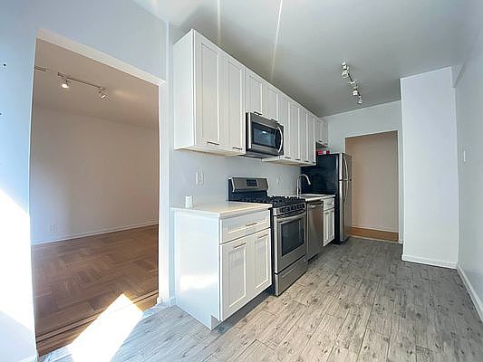 1st image of 97 Brooklyn Ave #4M