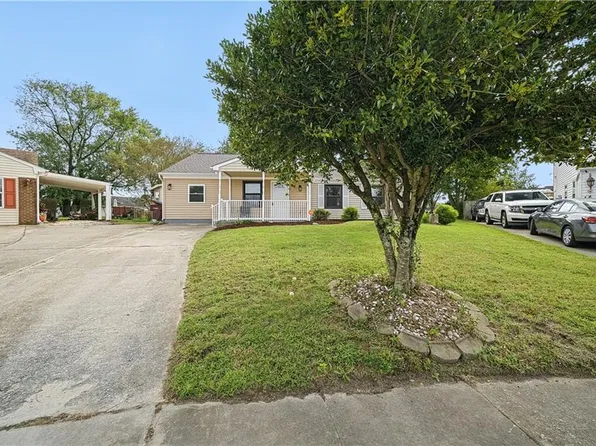 3019 Roundtable Dr, Chesapeake, VA 23323